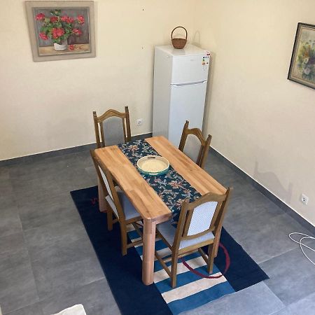 Relax And Explore, Alva Apartment Solin Luaran gambar