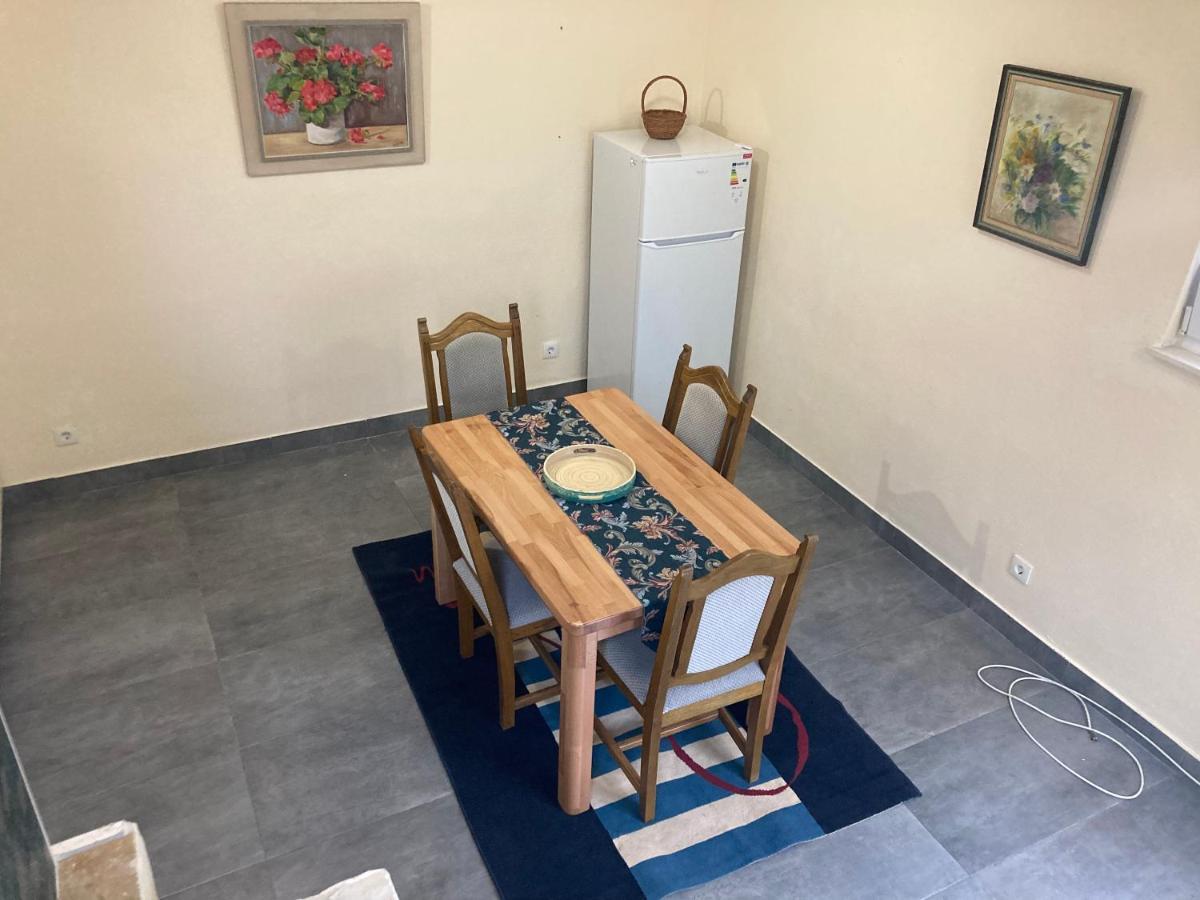 Relax And Explore, Alva Apartment Solin Luaran gambar